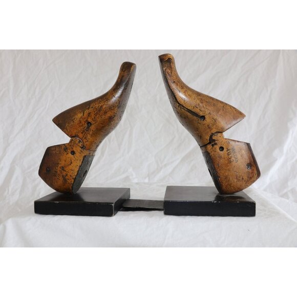 Vintage Vulcan Wooden Shoe Molds Mounted As Bookends Shoe Last Cobbler - Picture 6 of 7